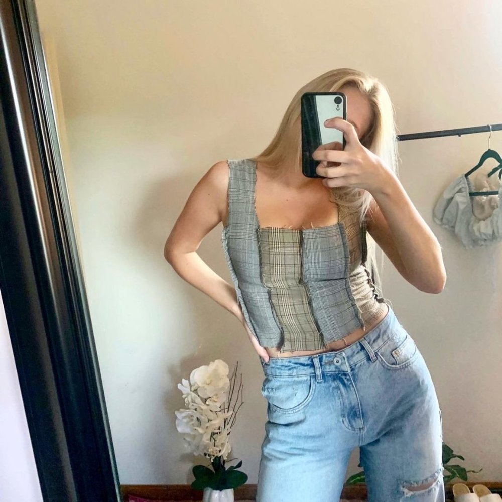 Handmade plaid grunge crop top with a hook & eye closure. Corset style.